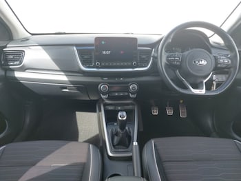 Used Kia Stonic 2021 for sale - 78829816: Photo