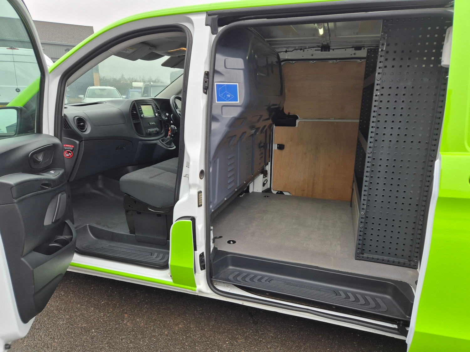 Used Mercedes-Benz Vito 2020 for sale - 77542427: Photo 16