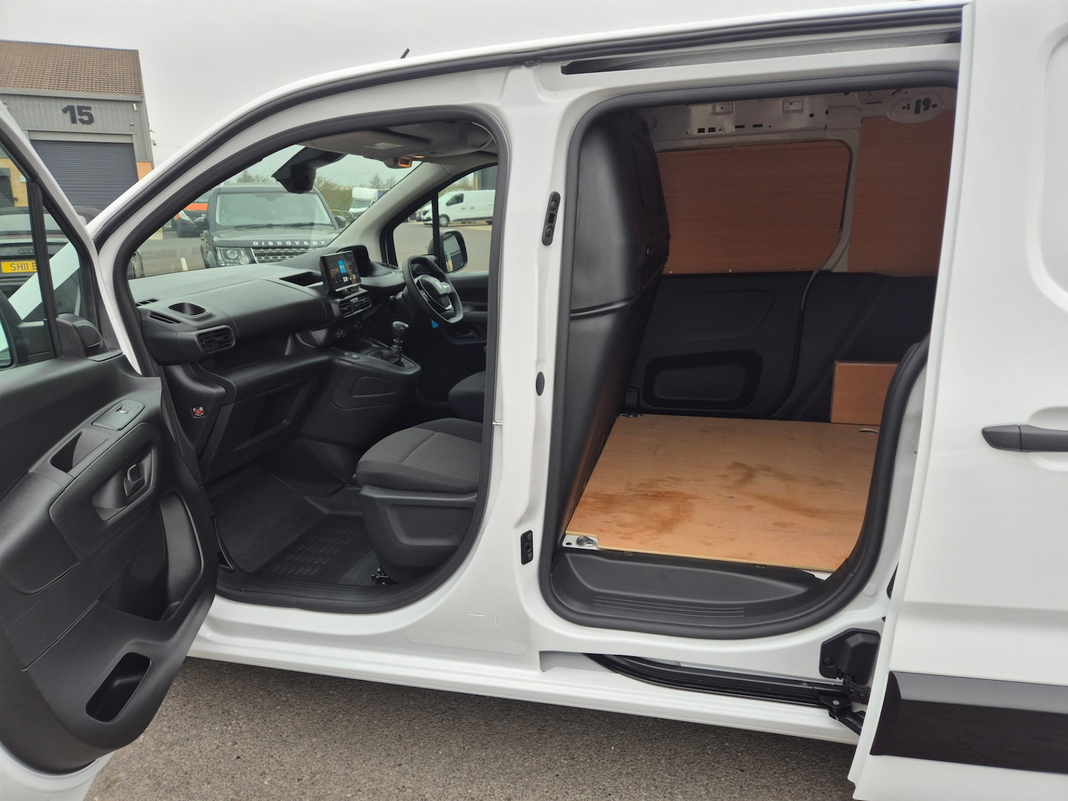 Used Peugeot Partner 2024 for sale - 77996986: Photo 15