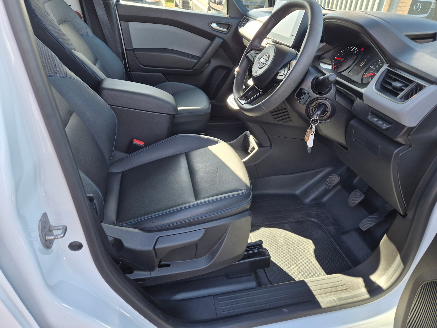 Used Nissan Other 2023 for sale - 77930462: Photo 2