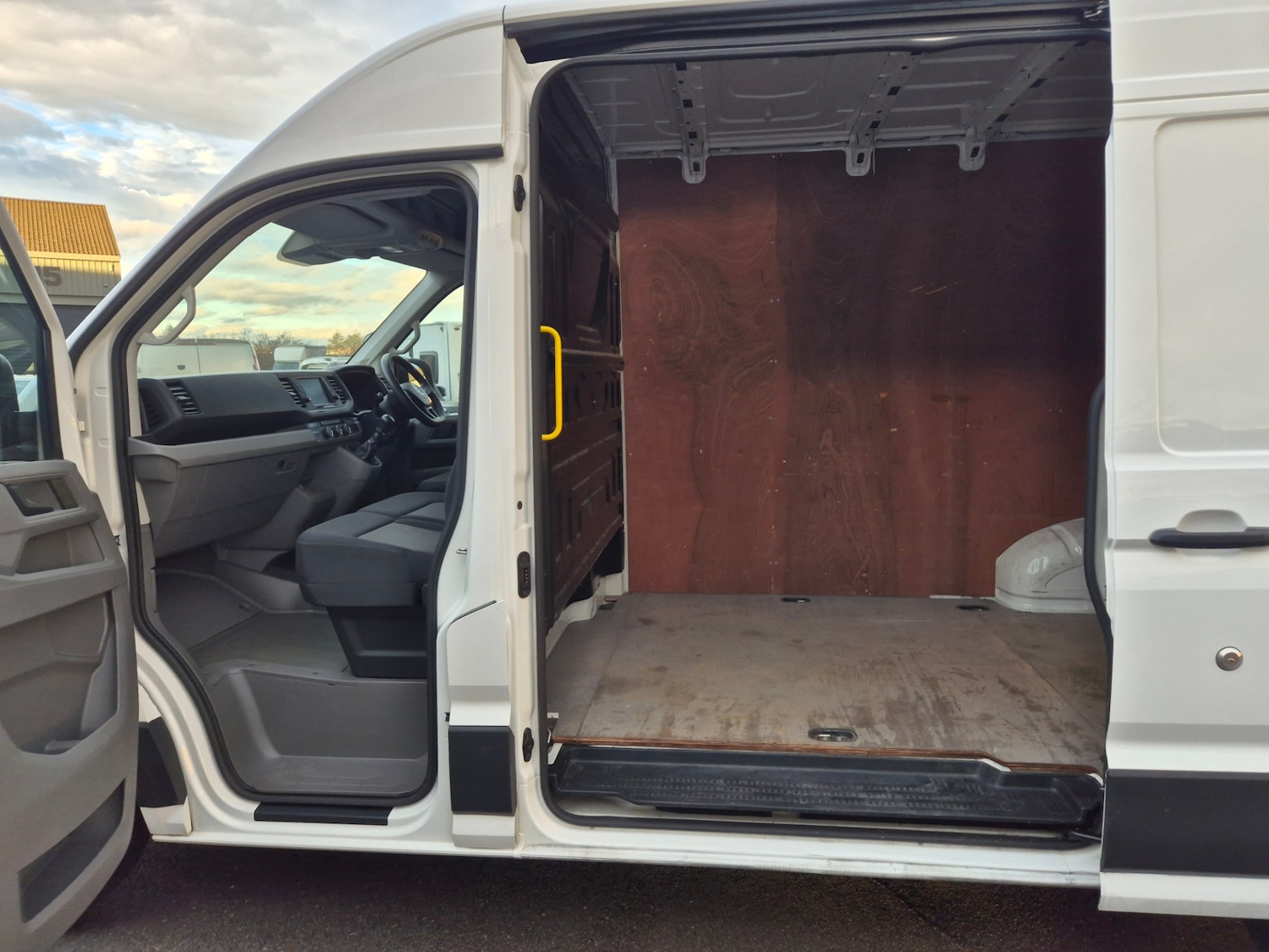 Used Volkswagen Crafter 2020 for sale - 76720111: Photo 14