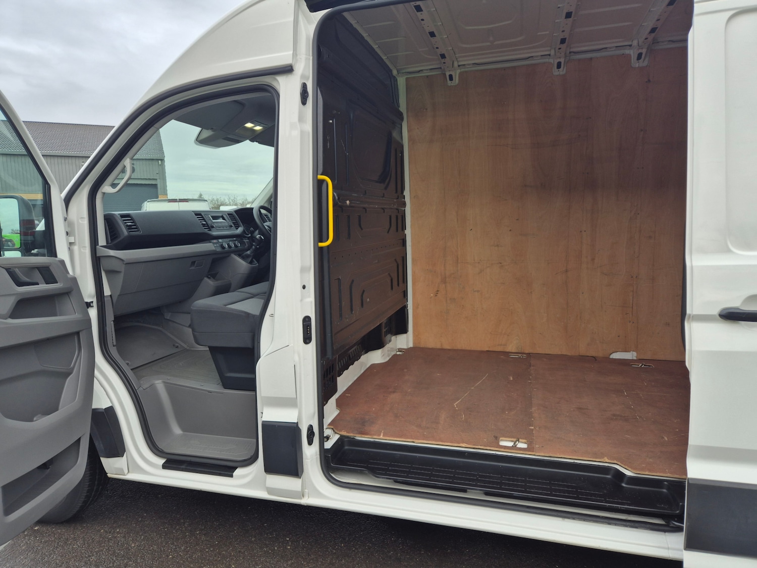 Used Volkswagen Crafter 2020 for sale - 76946861: Photo 15