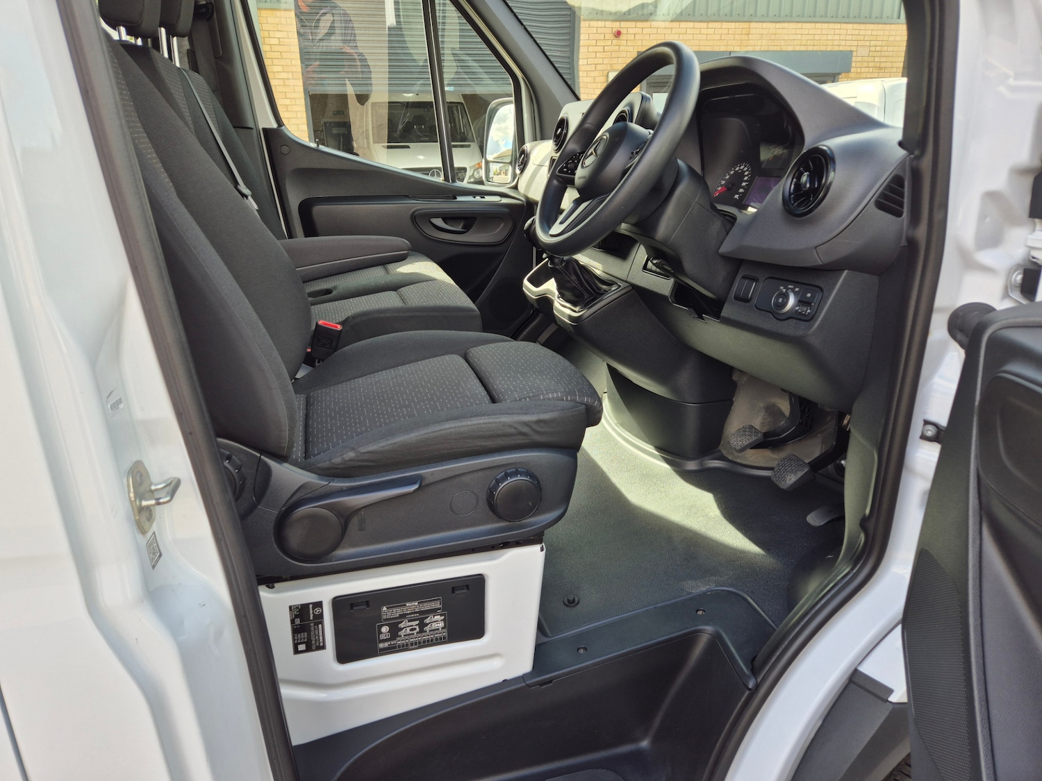 Used Mercedes-Benz Sprinter 2022 for sale - 75683026: Photo 2