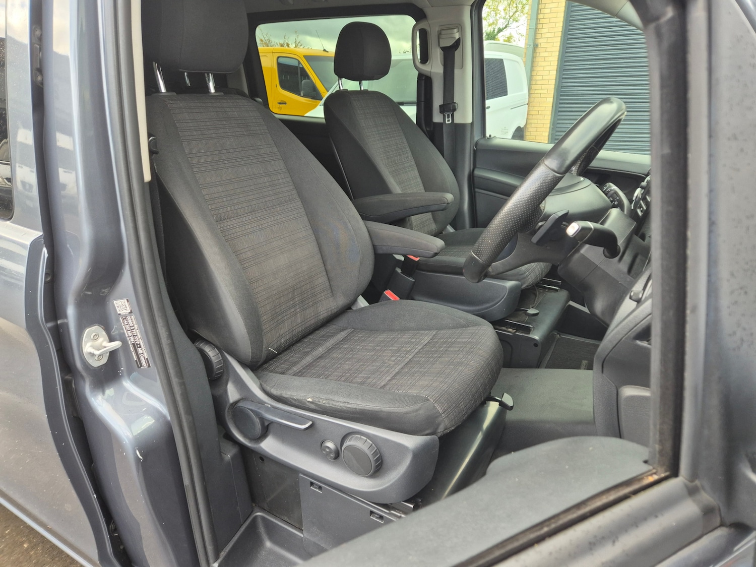 Used Mercedes-Benz Vito 2015 for sale - 76382713: Photo 7