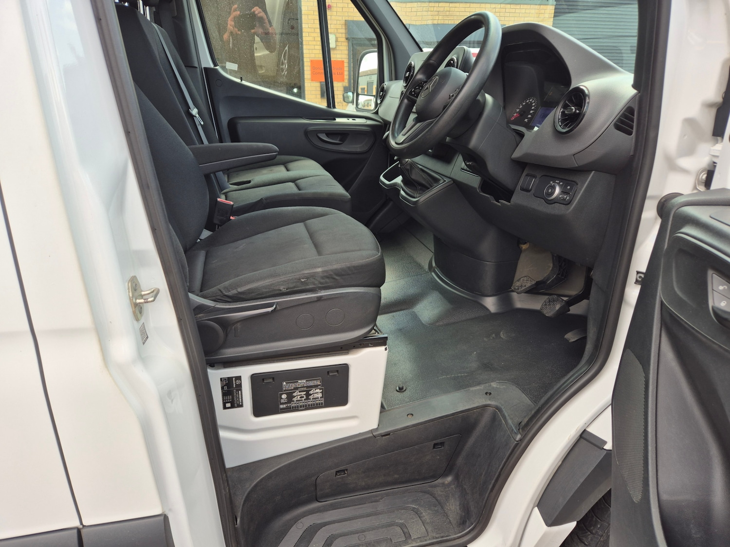 Used Mercedes-Benz Sprinter 2021 for sale - 76555235: Photo 2