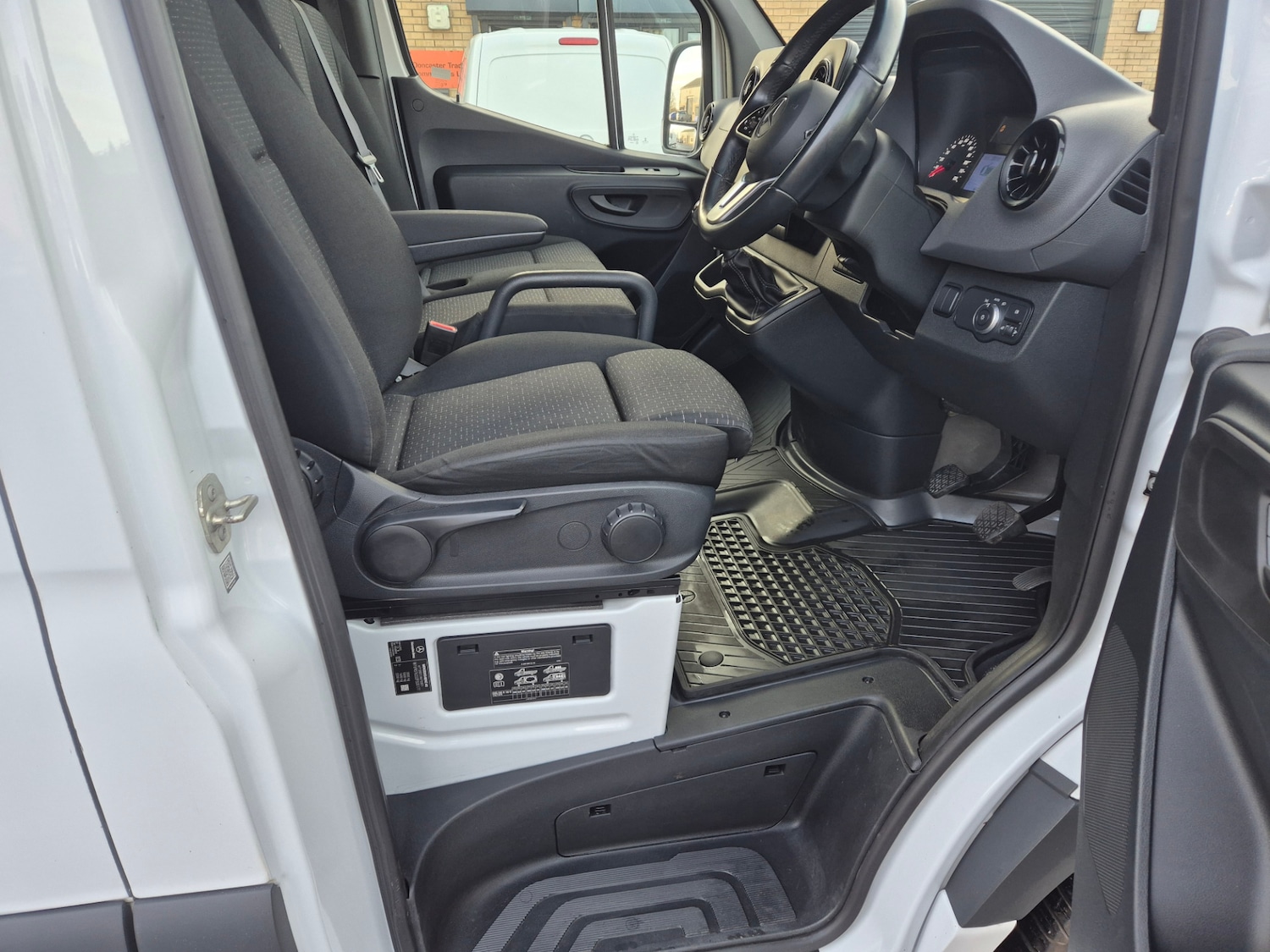 Used Mercedes-Benz Sprinter 2021 for sale - 76957492: Photo 2