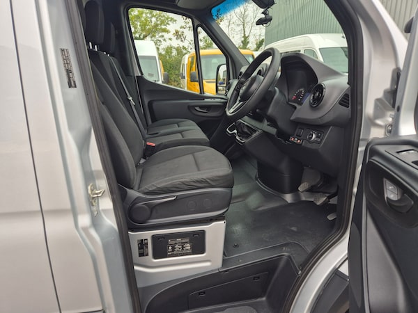 Used Mercedes-Benz Sprinter 2019 for sale - 76300693: Photo 2