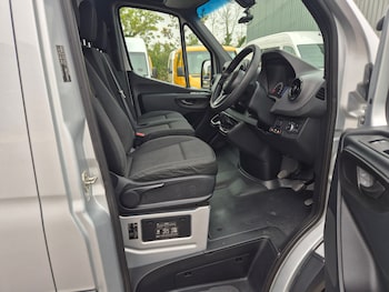 Used Mercedes-Benz Sprinter 2019 for sale - 76300693: Photo 2