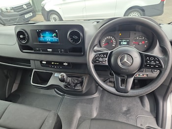 Used Mercedes-Benz Sprinter 2019 for sale - 76300693: Photo 3
