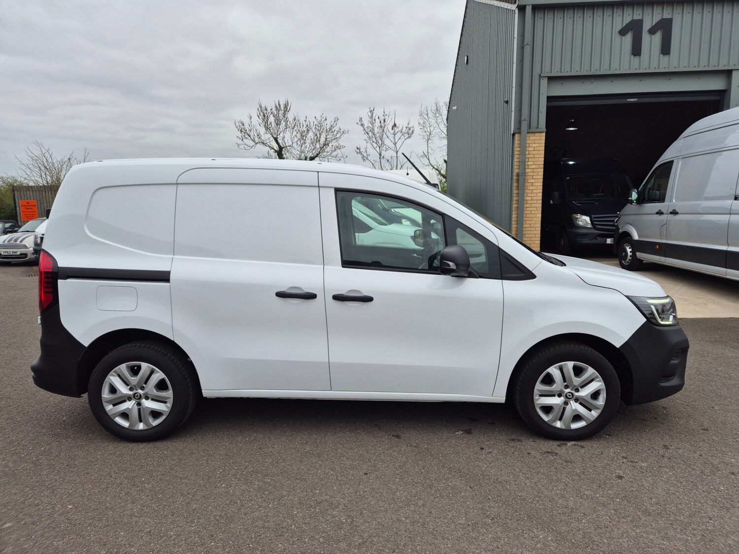 Used Renault Kangoo 2023 for sale - 78093019: Photo 9
