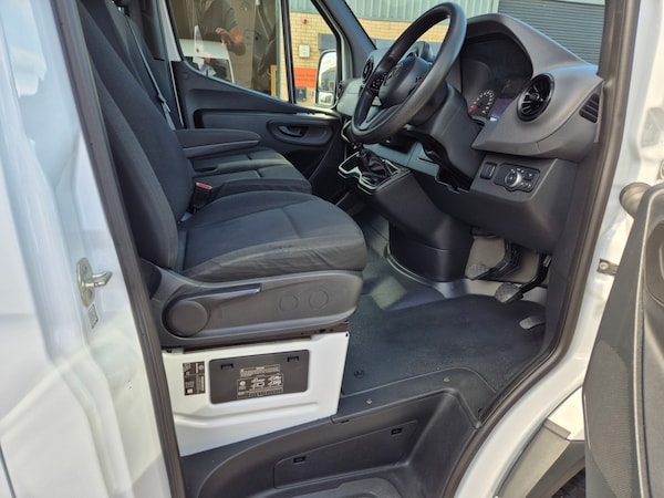 Used Mercedes-Benz Sprinter 2021 for sale - 74071972: Photo 2