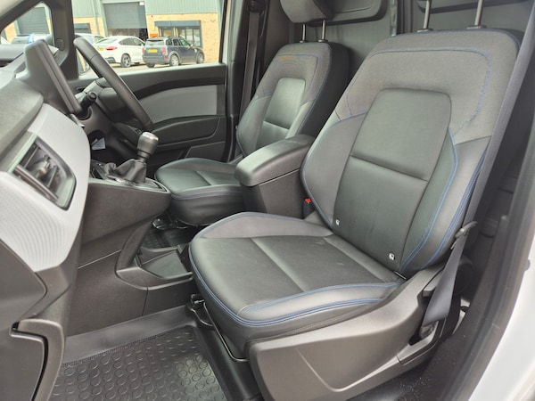 Used Nissan Other 2023 for sale - 74779762: Photo 18