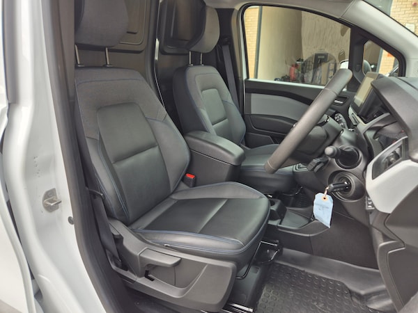 Used Nissan Other 2023 for sale - 74779762: Photo 7