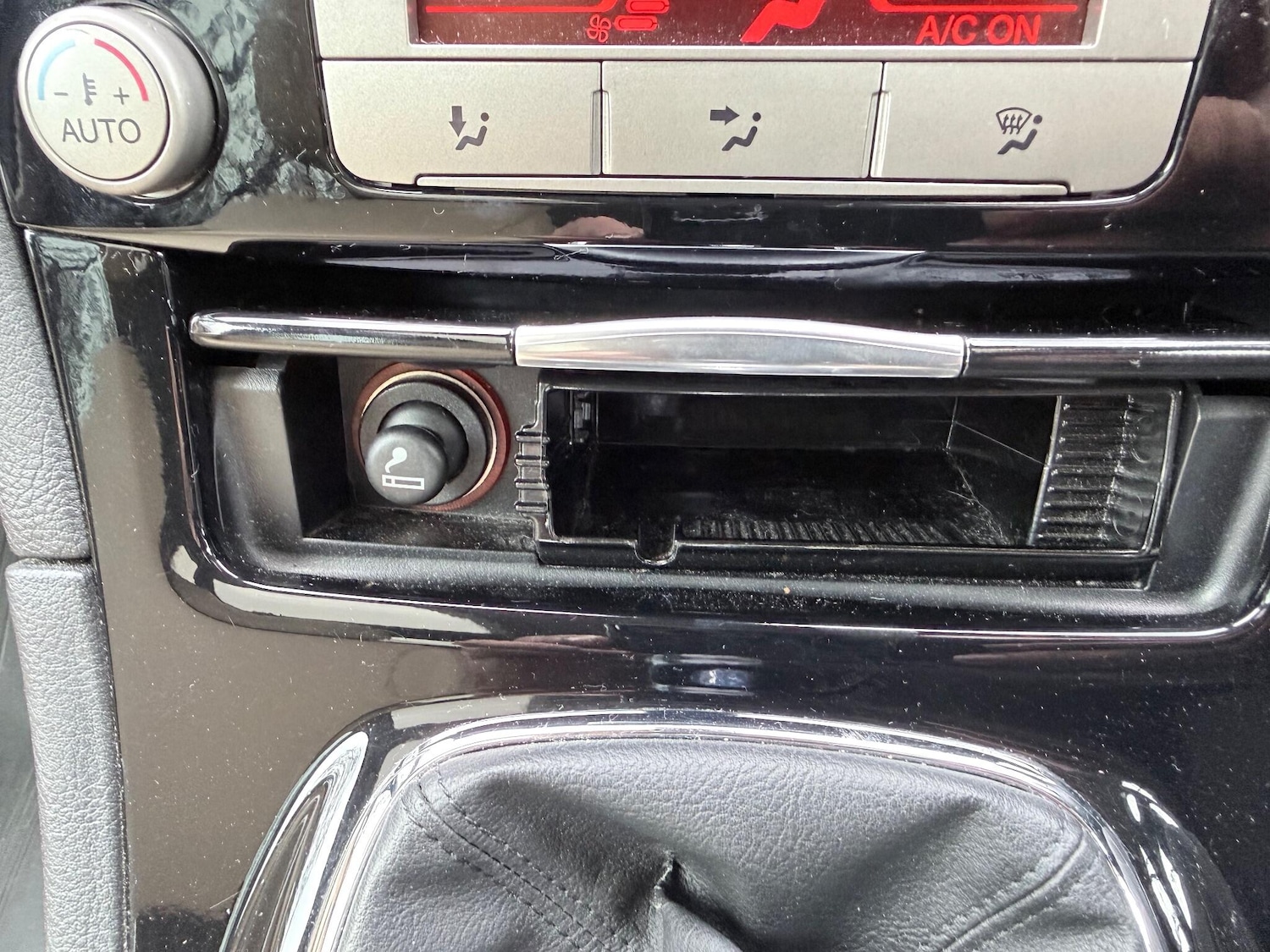 Used Ford Galaxy for sale - 76597151: Photo 28