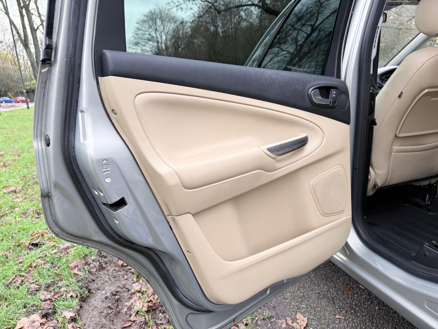 Used Ford Galaxy for sale - 76597151: Photo 40