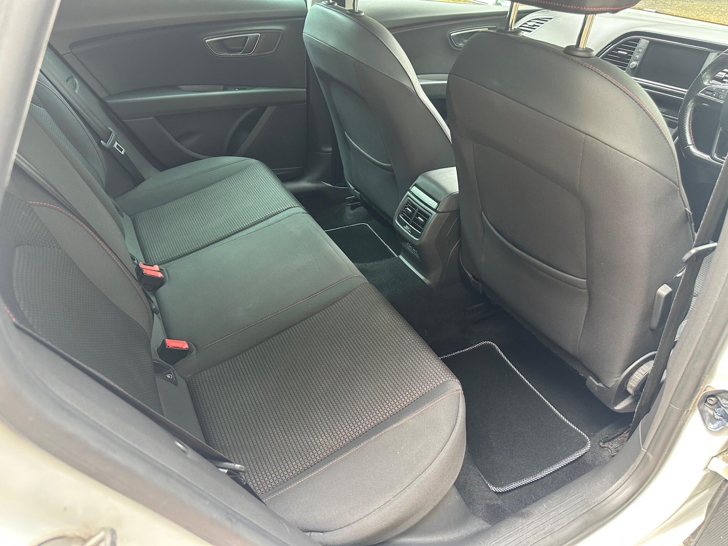 Used SEAT Leon for sale - 76523284: Photo 31