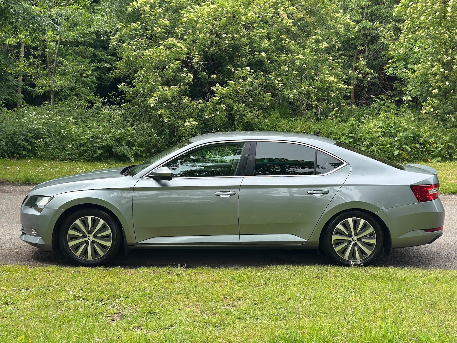 Used Skoda Superb for sale - 76523280: Photo 8