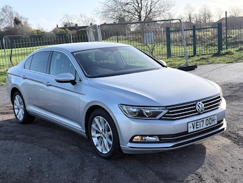 Used Volkswagen Passat 2017 for sale - 76765288: Photo