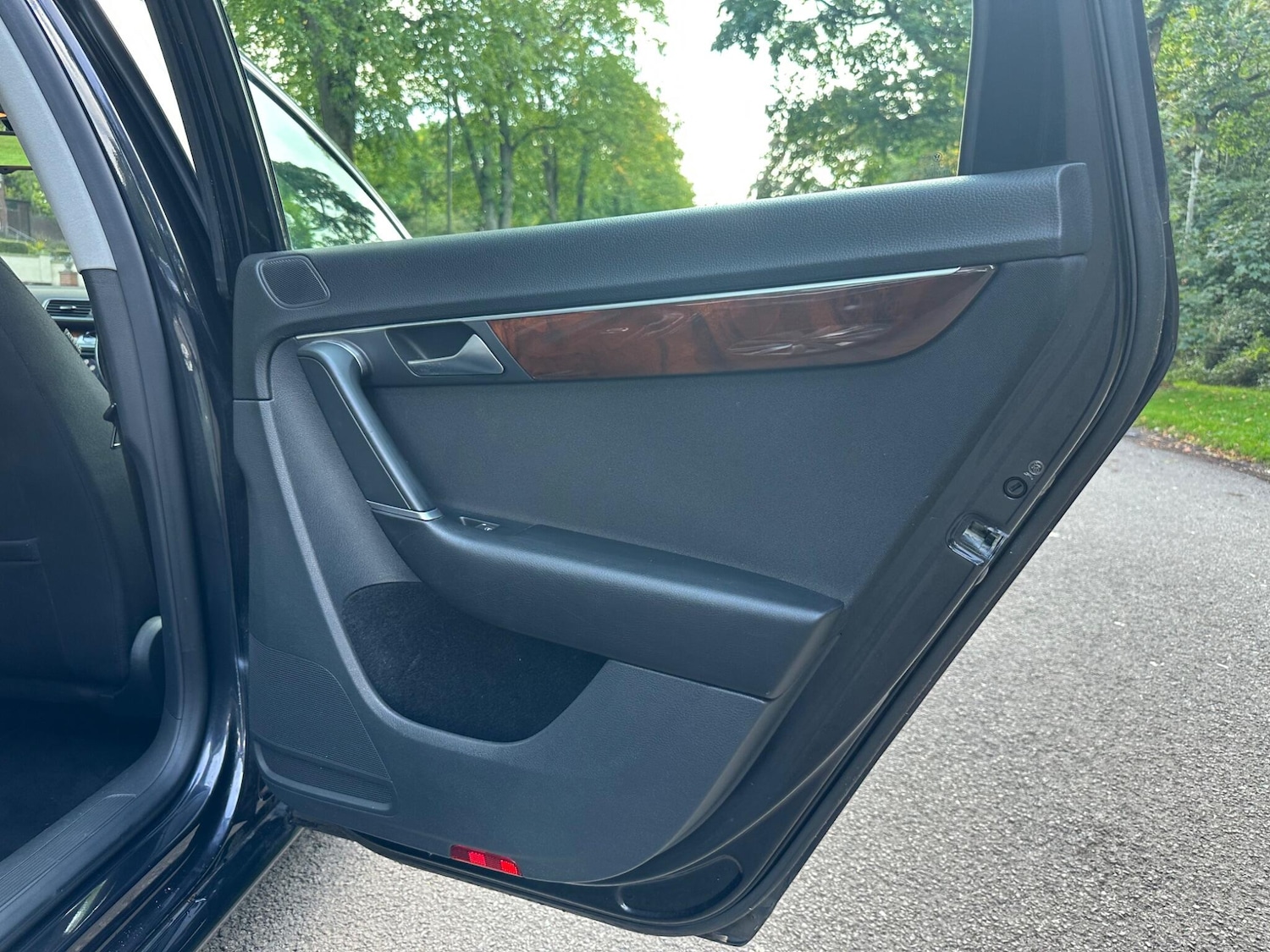 Used Volkswagen Passat for sale - 76523276: Photo 36