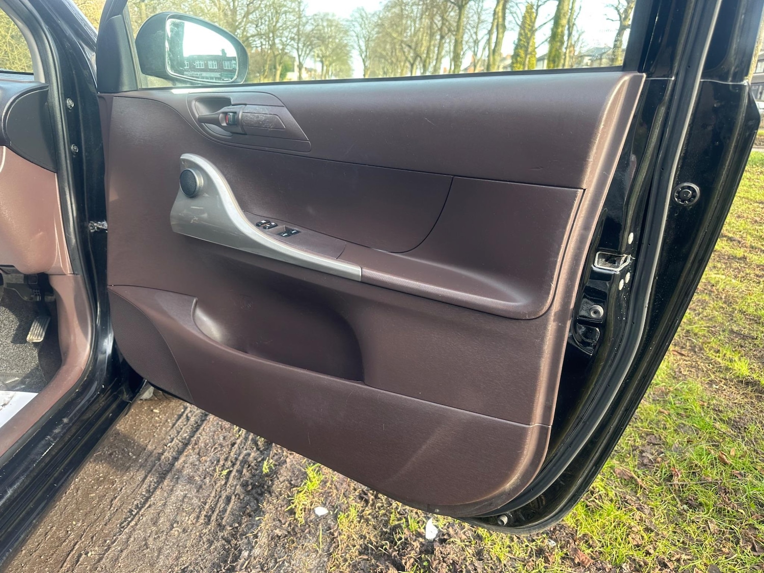 Used Toyota IQ 2009 for sale - 76993833: Photo 25