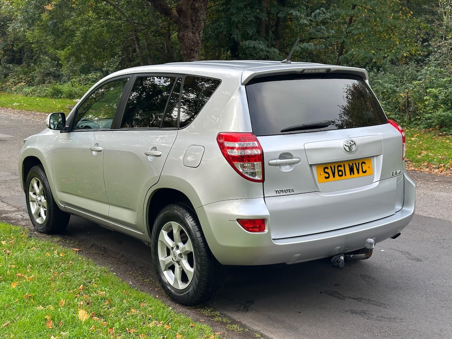 Used Toyota RAV4 for sale - 76523289: Photo 12