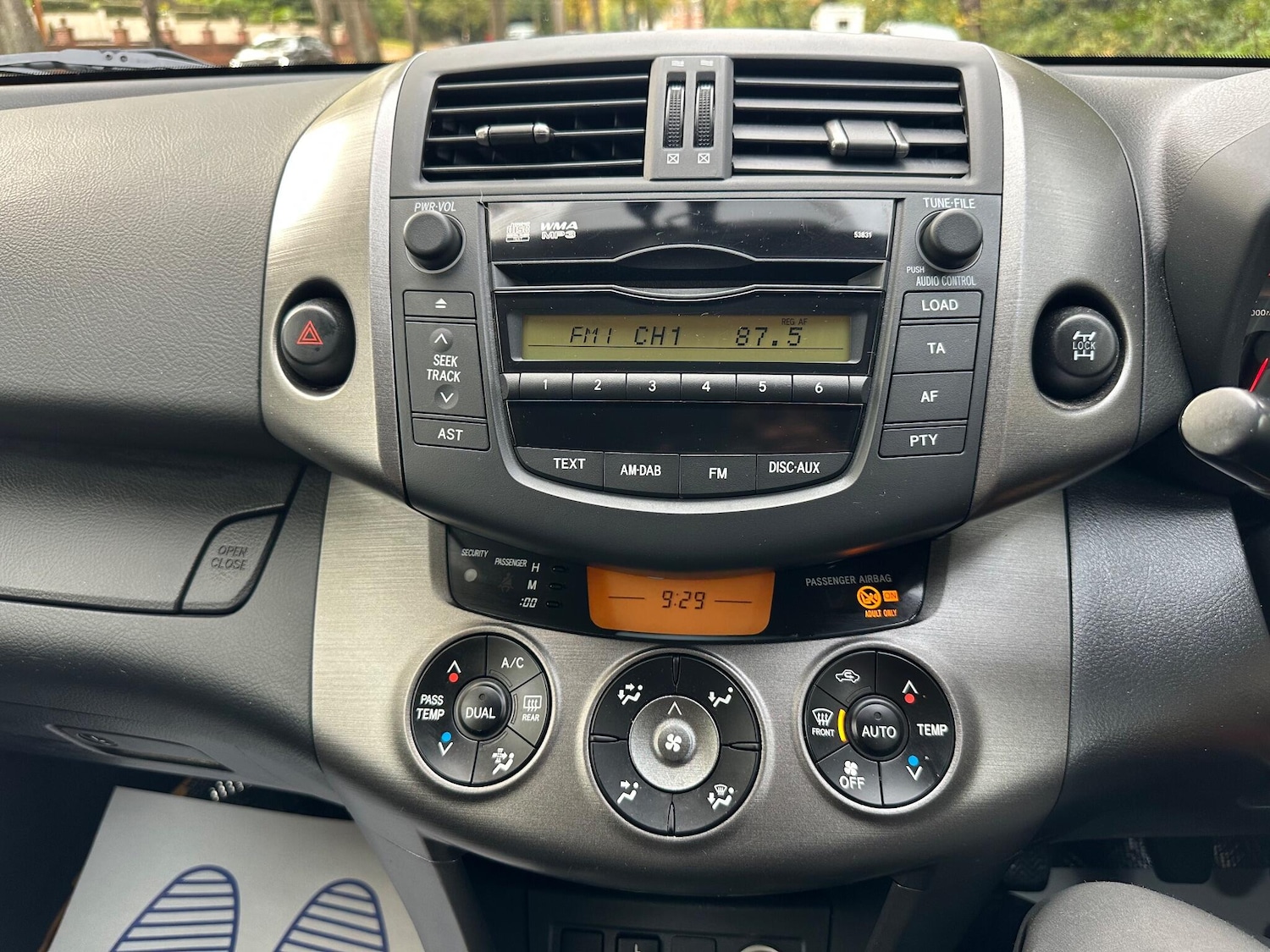 Used Toyota RAV4 for sale - 76523289: Photo 17