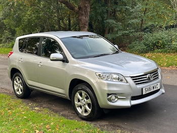 Used Toyota RAV4 2011 for sale - 76523289: Photo