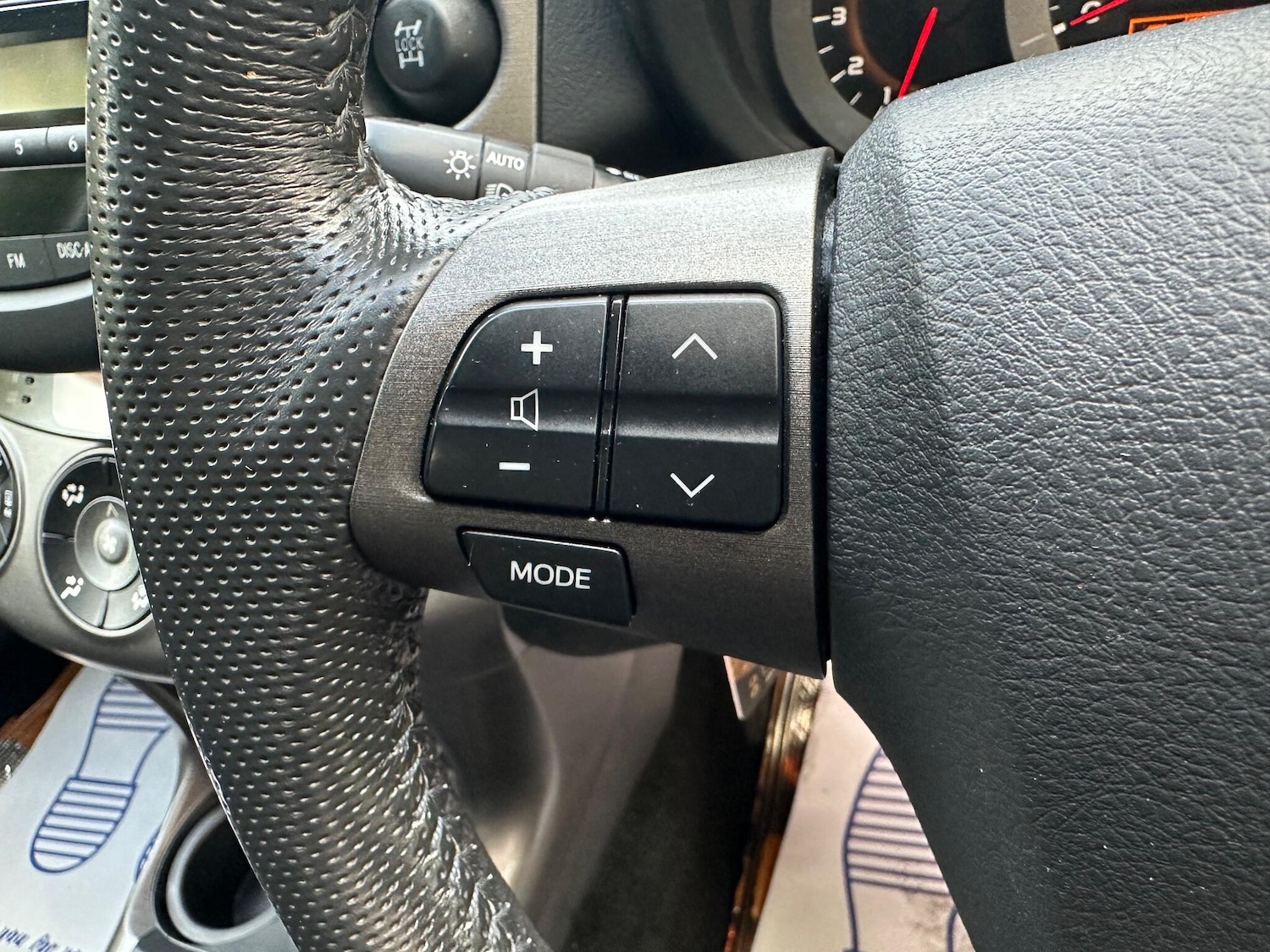 Used Toyota RAV4 for sale - 76523289: Photo 30