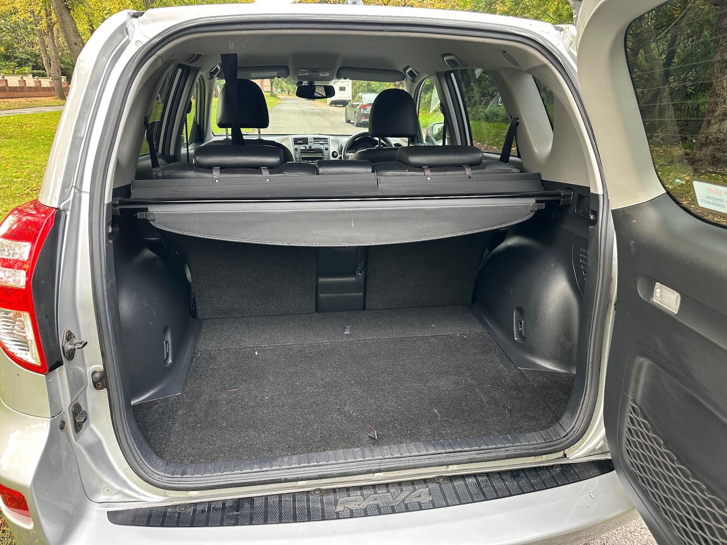 Used Toyota RAV4 for sale - 76523289: Photo 48