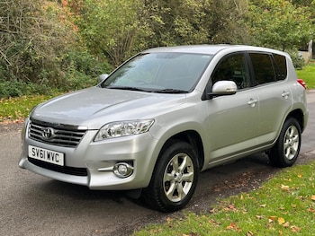 Used Toyota RAV4 2011 for sale - 76523289: Photo