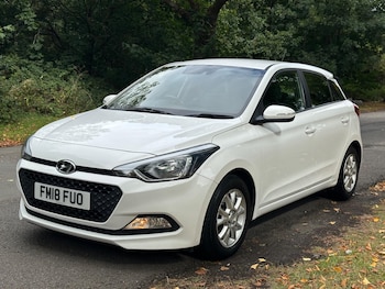 Used Hyundai i20 2018 for sale - 76523281: Photo