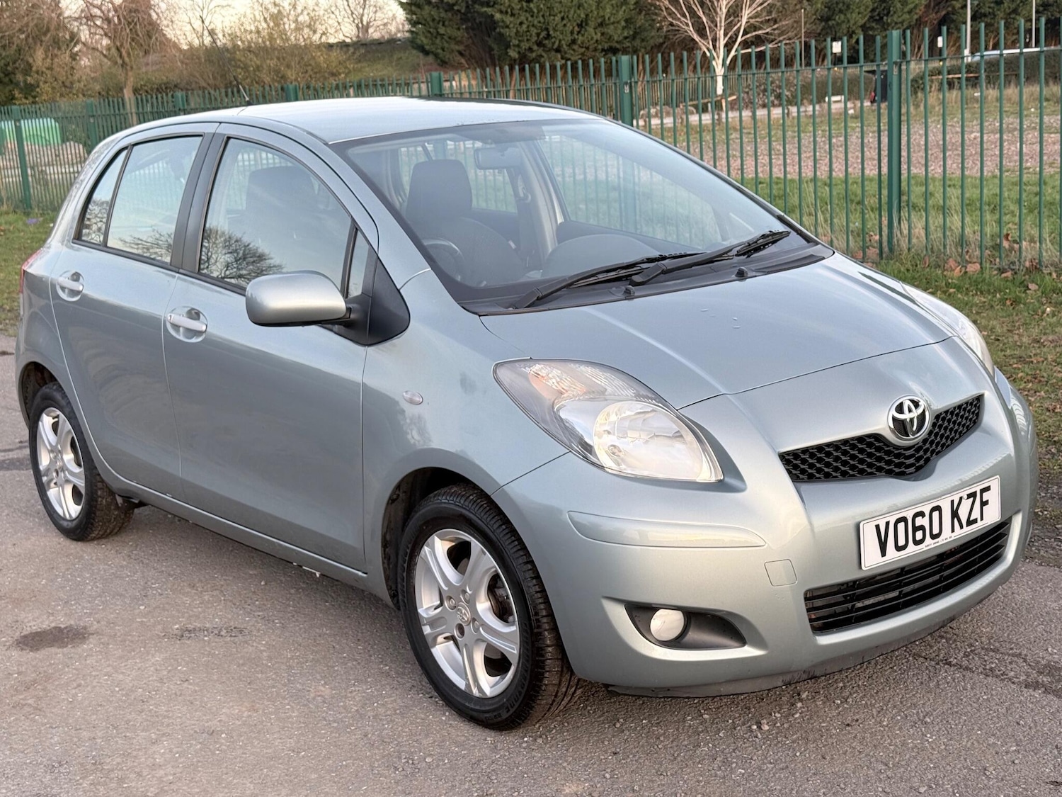 Used Toyota Yaris 2010 for sale - 76658553: Photo 15