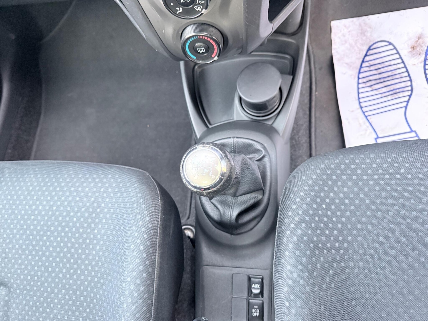 Used Toyota Yaris 2010 for sale - 76658553: Photo 18