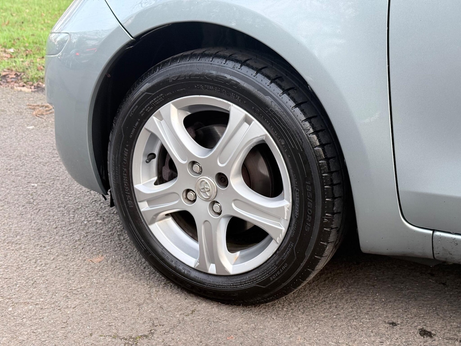 Used Toyota Yaris 2010 for sale - 76658553: Photo 38