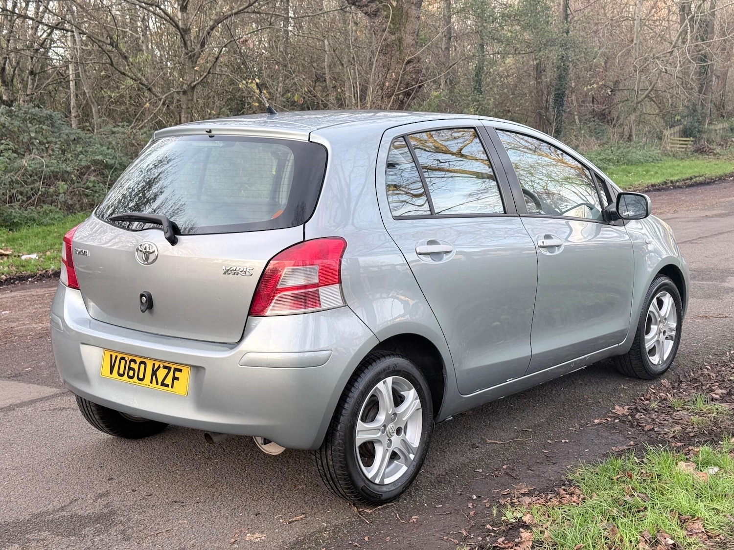 Used Toyota Yaris 2010 for sale - 76658553: Photo 5