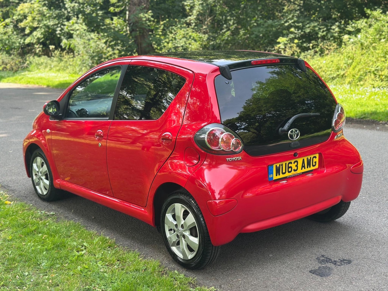 Used Toyota AYGO for sale - 76523290: Photo 2