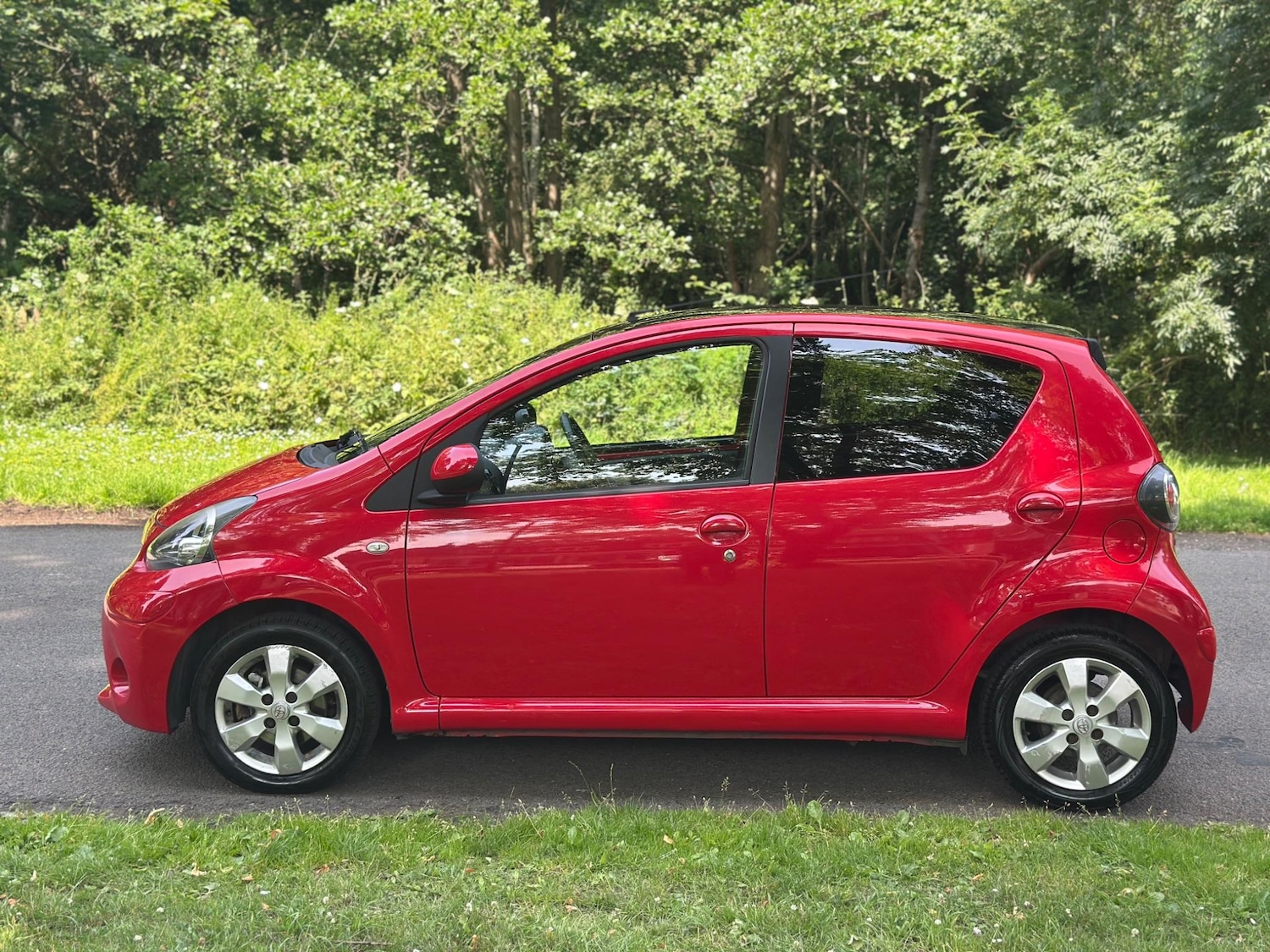 Used Toyota AYGO for sale - 76523290: Photo 9