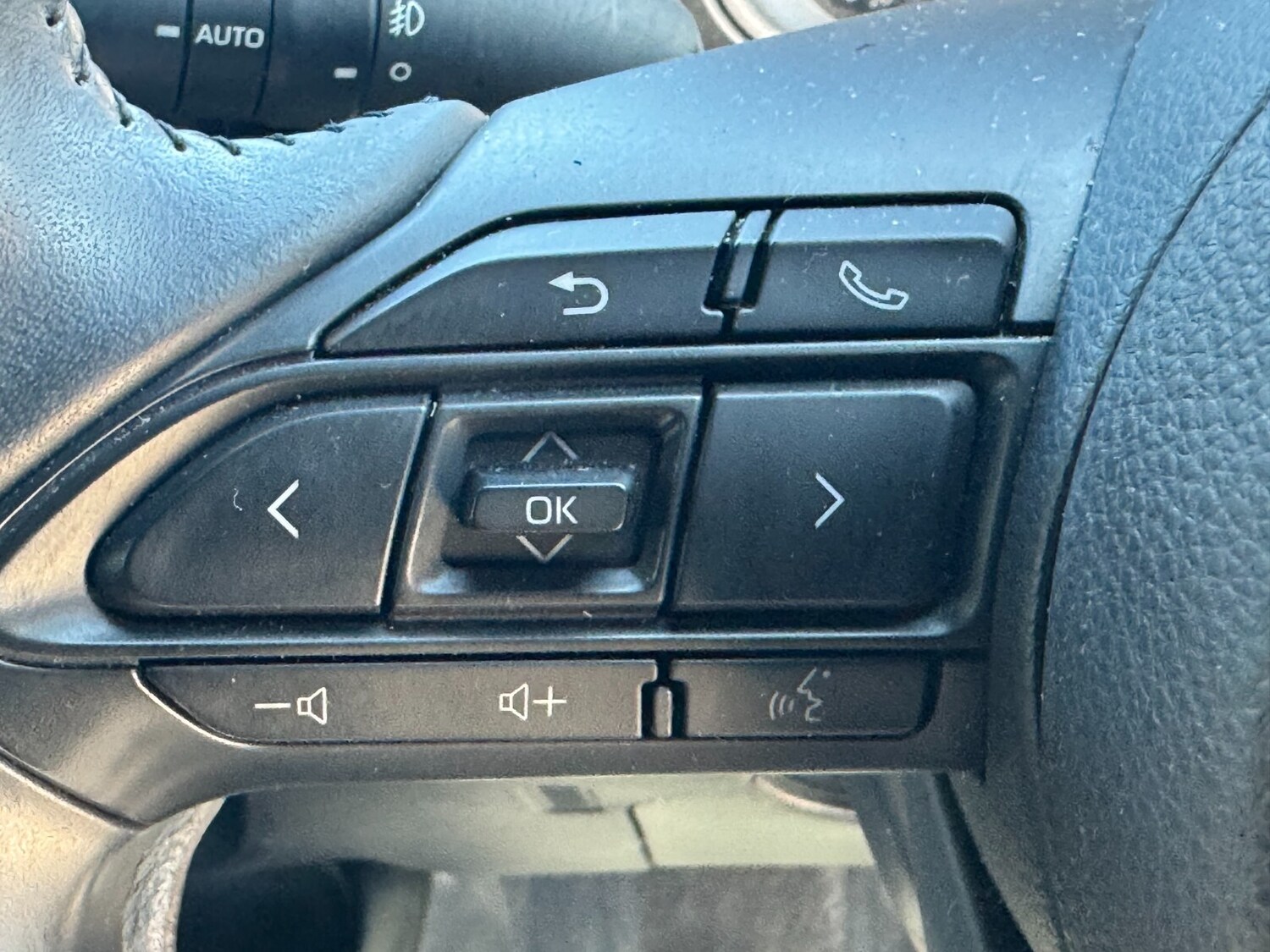 Used Toyota Aygo X 2023 for sale - 75954789: Photo 33