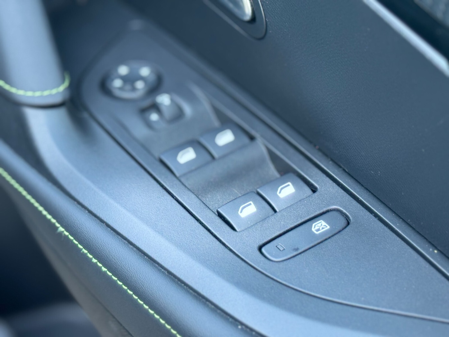 Used Peugeot 2008 2024 for sale - 76018256: Photo 41