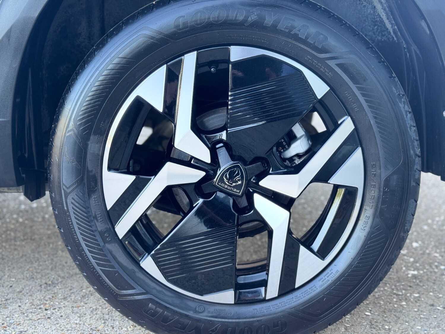 Used Peugeot 2008 2024 for sale - 76018256: Photo 43