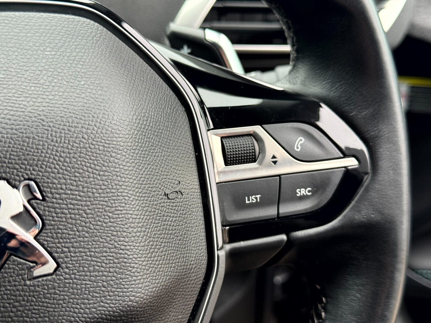 Used Peugeot 3008 2022 for sale - 77634650: Photo 32