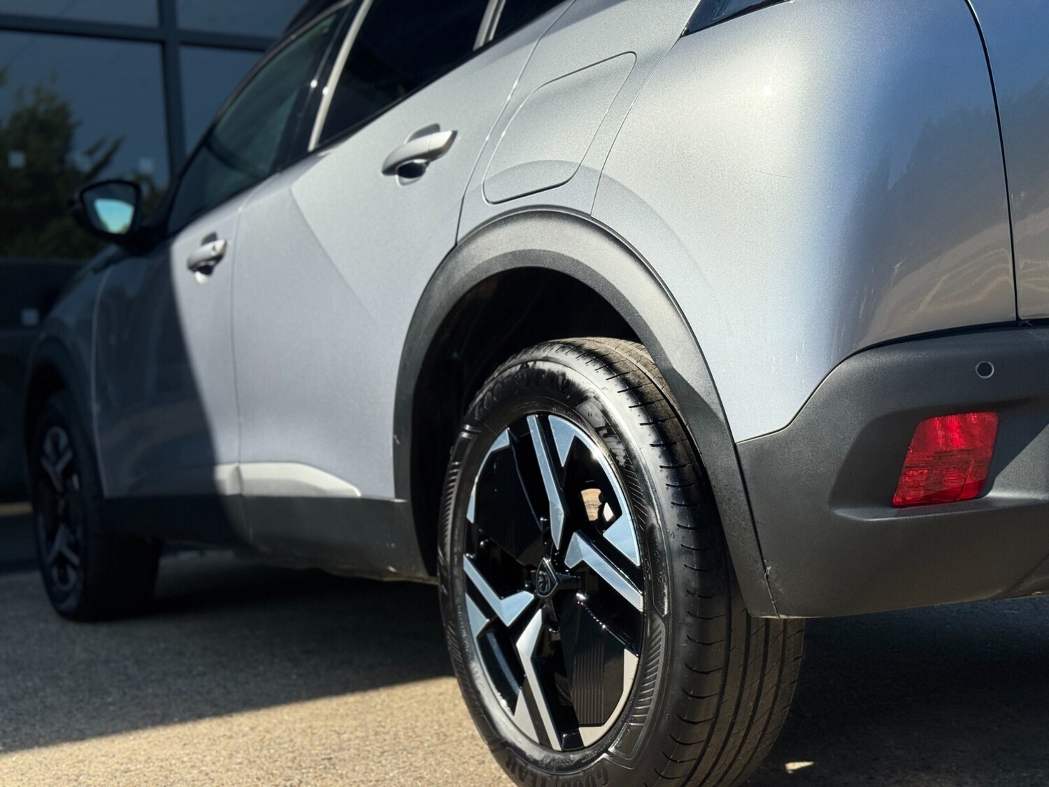 Used Peugeot 2008 2024 for sale - 76018212: Photo 15