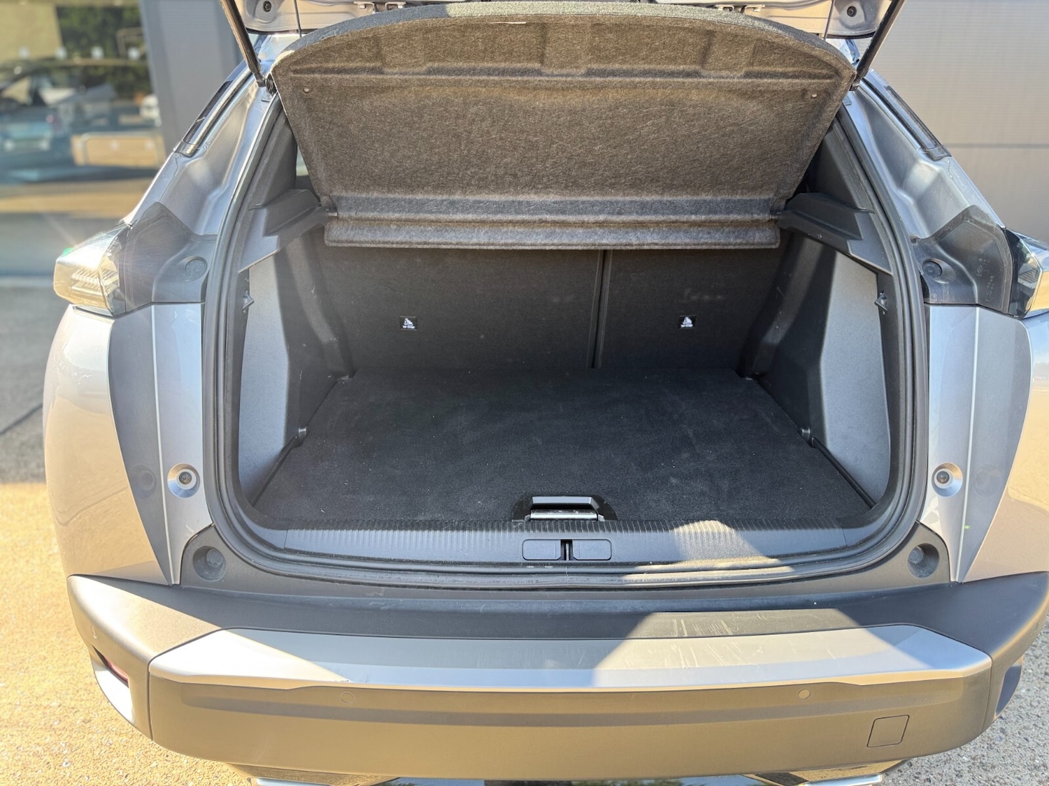 Used Peugeot 2008 2024 for sale - 76018212: Photo 18