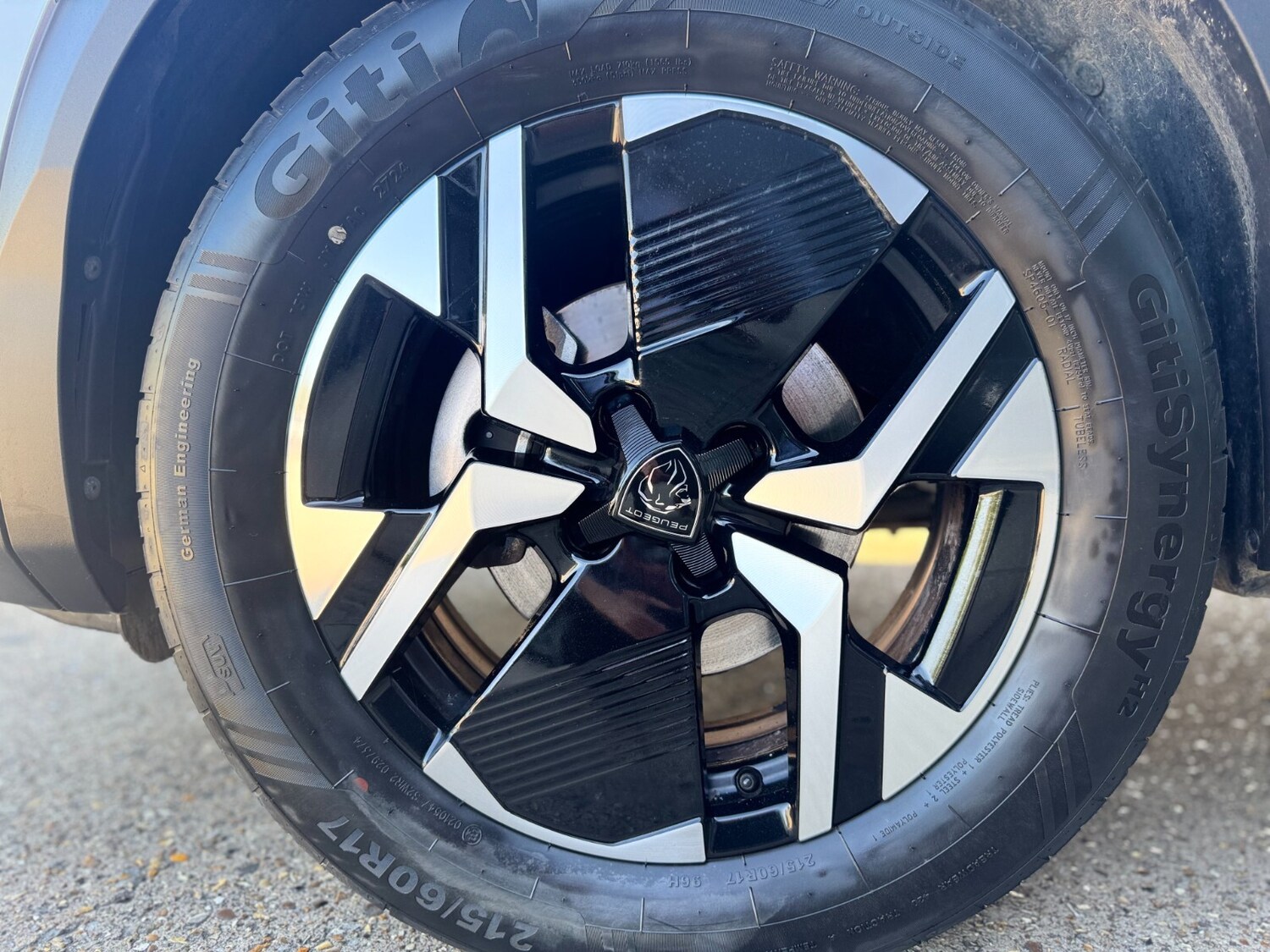 Used Peugeot 2008 2024 for sale - 76018212: Photo 47