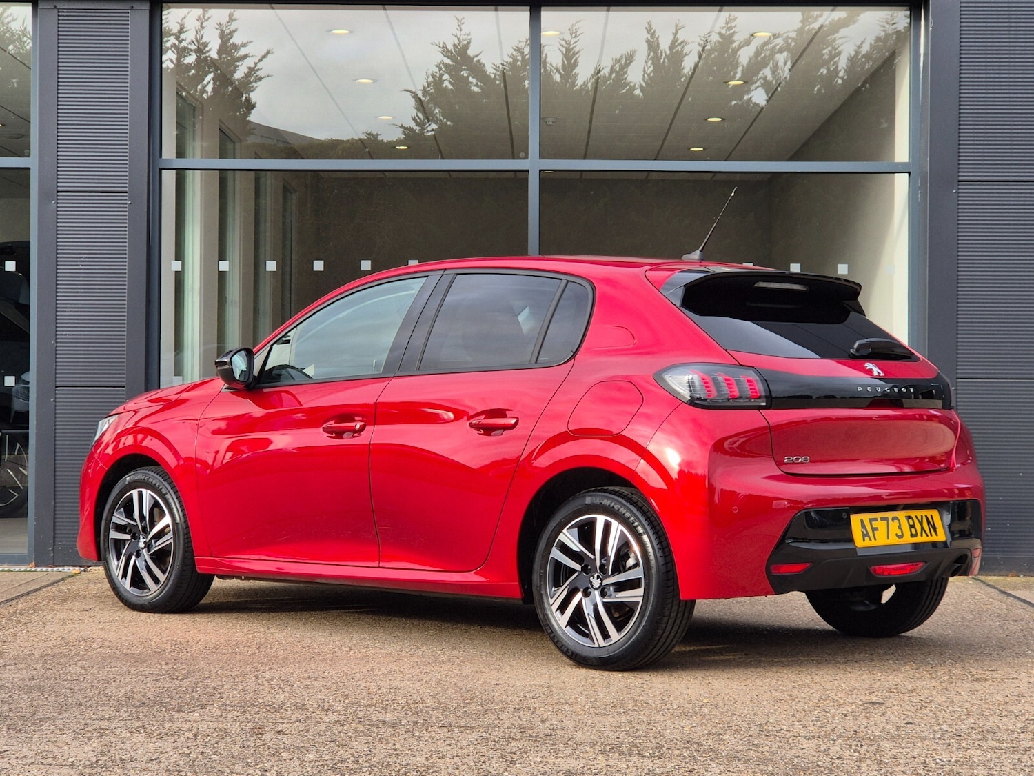 Used Peugeot 208 2023 for sale - 76458905: Photo 5