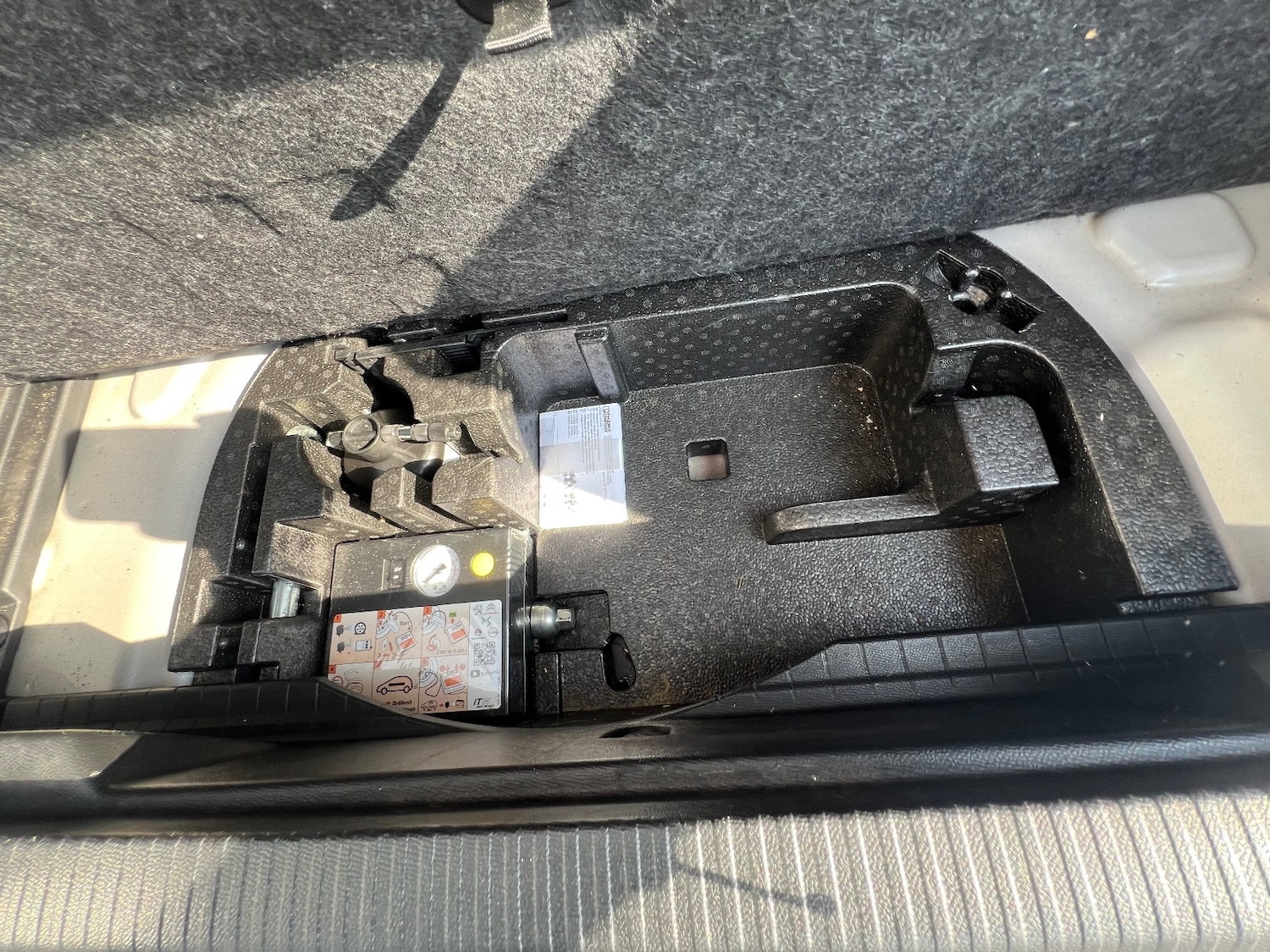 Used Peugeot 2008 2021 for sale - 75534392: Photo 18