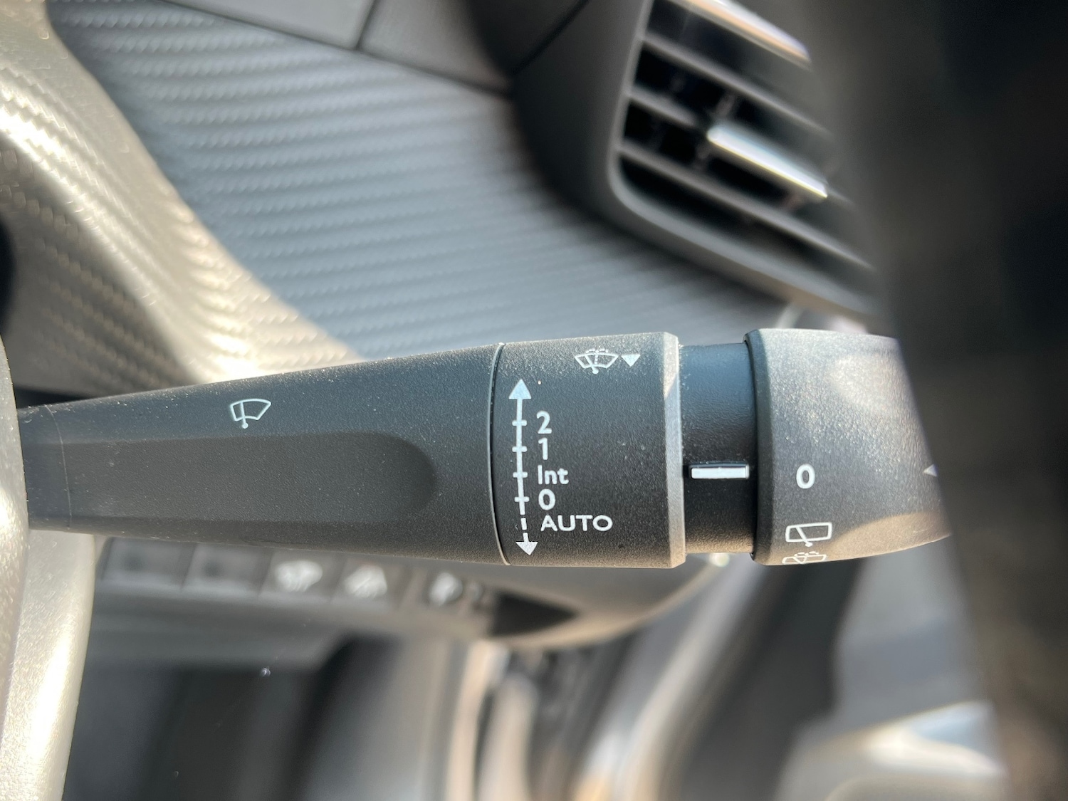 Used Peugeot 2008 2021 for sale - 75534392: Photo 25