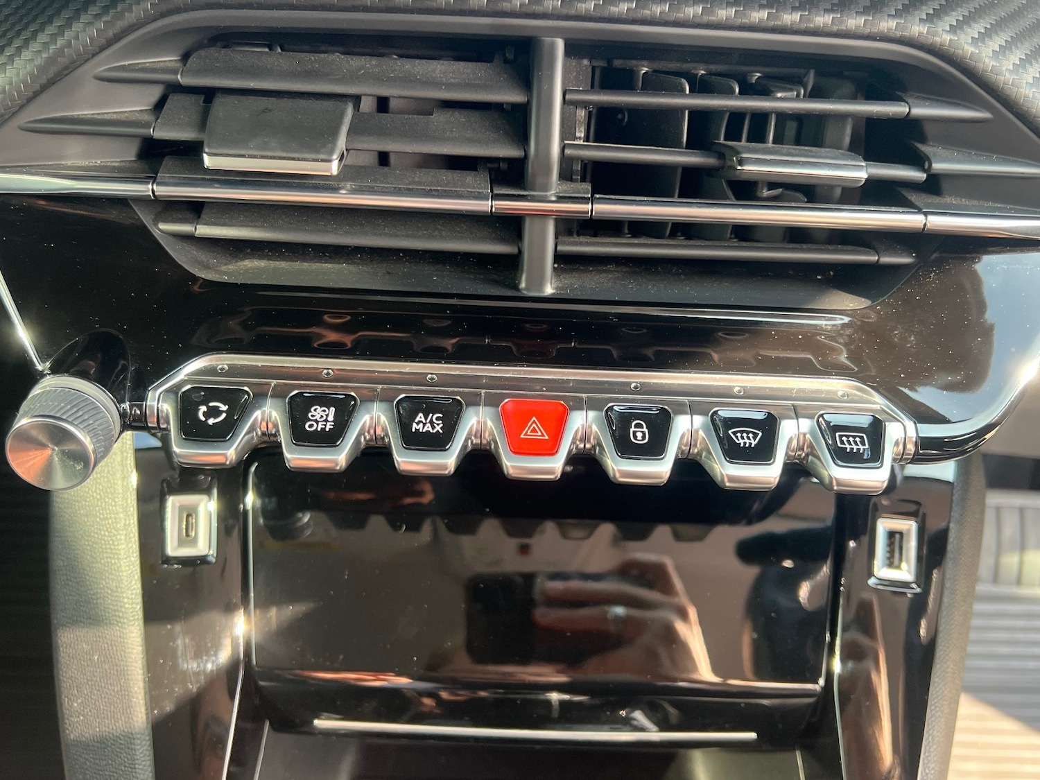 Used Peugeot 2008 2021 for sale - 75534392: Photo 37