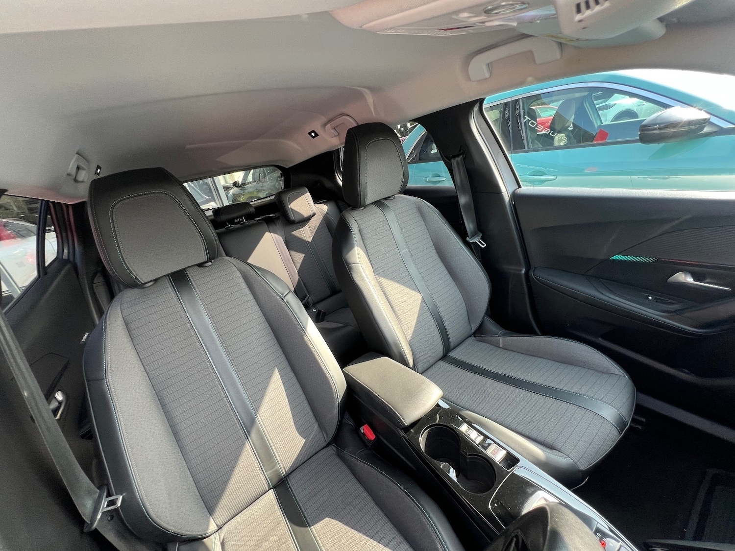 Used Peugeot 2008 2021 for sale - 75534392: Photo 43