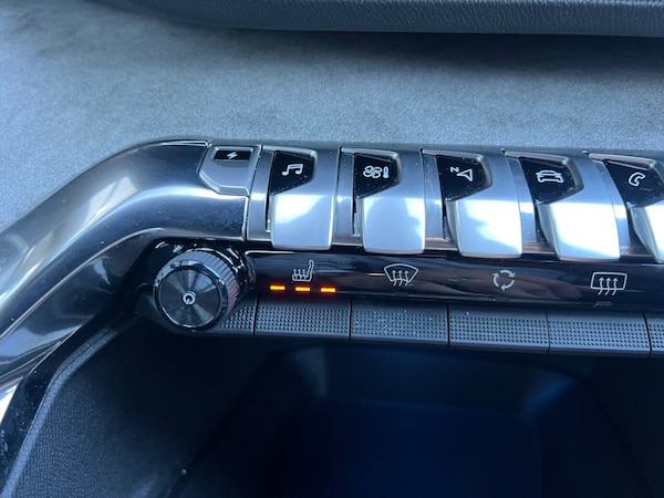 Used Peugeot 3008 2022 for sale - 76168668: Photo 53